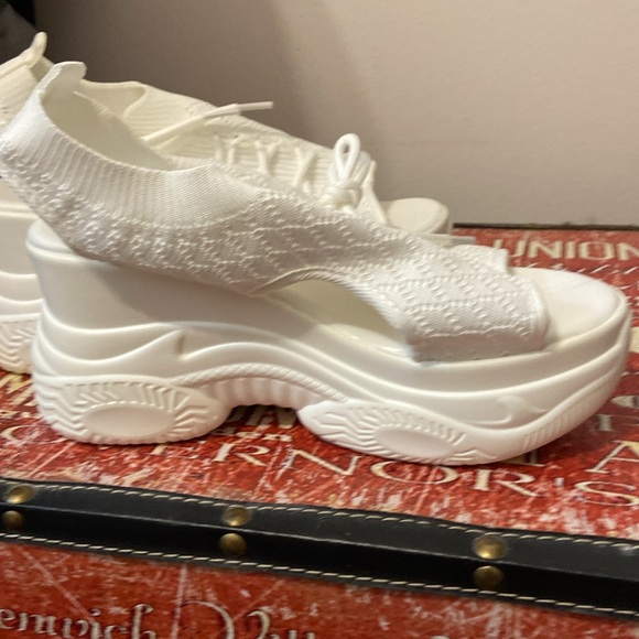 Final price accepted ❤️ Platform Sandles - Picture 5 of 6